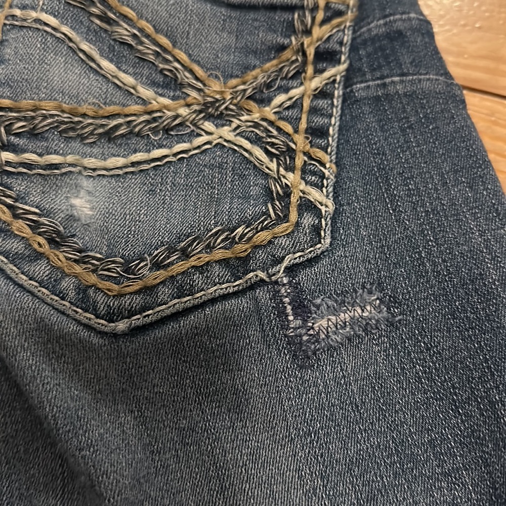 Mid Rise Boot Cut Ariats - Picture 6 of 7